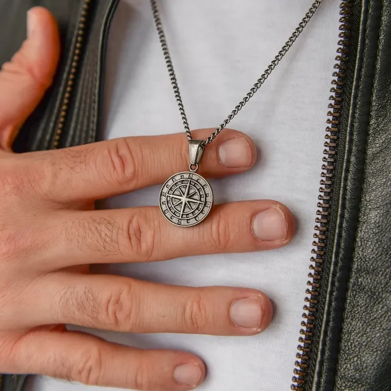 🌟 Men's North Star Compass Necklace featuring a unique compass pendant. A perfect personalized jewelry piece for the adventurous spirit.